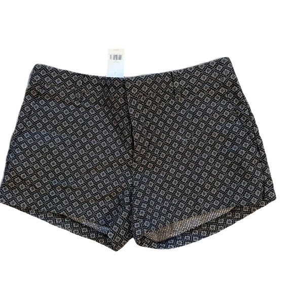❤️ BANANA REPUBLIC BLACK & WHITE SHORTS NEW SIZE 2 - Picture 1 of 5